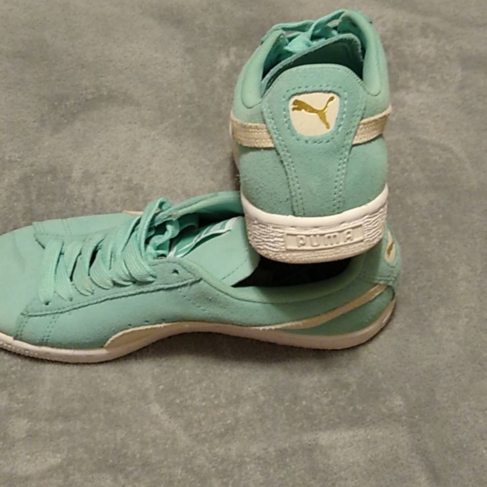 Puma - Picture 3 of 4